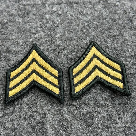 Original US Army Sergeant Rank Green Gold ASU Chevrons Pair 1188 - 3 Stripe Vtg - Picture 2 of 5